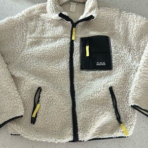Sherpa zip up